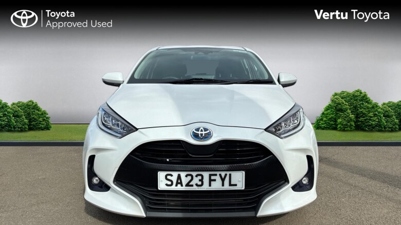 Toyota Yaris 1.5 Hybrid Design 5dr CVT Hybrid Hatchback